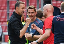 Schr&ouml;der und Beierlorzer - Foto: Arne Dedert/dpa