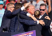 Trump: Wurde von Kugel verletzt - nicht von Schrapnell - Gene J. Puskar/AP/dpa