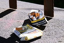 Zerkn&uuml;llte Zigarettenschachteln - Annette Riedl/dpa