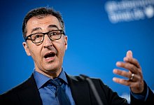 Cem &Ouml;zdemir - Foto: Fabian Sommer/dpa