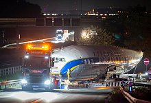 Transport Lockheed Constellation Super Star - Boris Roessler/dpa