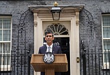 Rishi Sunak vor der 10 Downing Street - Stefan Rousseau/PA Wire/dpa