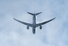 Passagierflugzeug - Silas Stein/dpa