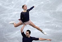 Minerva Hase und Nikita Volodin - Hiro Komae/AP/dpa