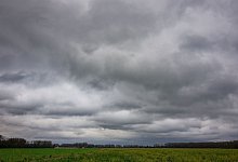 Regenwolken - Henning Kaiser/dpa