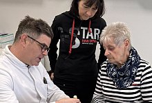 20251127_pi_ki-gestutzte-knie-endoprothese_01 - 1 - Klinikum Lippe / Mandy Lange