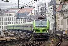Stadtansicht Berlin - Bahnhof Friedrichstra&szlig;e - Soeren Stache/dpa