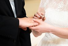 Symbolbild - Hochzeit - Silas Stein/dpa