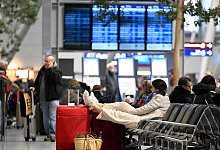 Warnstreik am Düsseldorfer Airport: Rechte von Reisenden - Roberto Pfeil/dpa