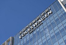 VW verkauft Werk in Xinjiang - Johannes Neudecker/dpa