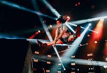 Luftgitarrenmeister in Finnland gek&uuml;rt - Roosa-Maria Kauppila/Oulu August Festivals /dpa