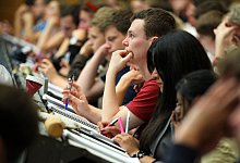 Potenzielle Stipendiaten - dpa