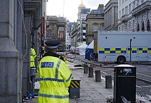 Siegerparade in Liverpool - Auto f&auml;hrt in Menschenmenge - Peter Byrne/PA Wire/dpa