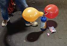 Mit Lachgas gefüllte Luftballons - Annette Birschel/dpa