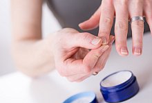 Pflege f&uuml;r Fingern&auml;gel - Foto: Christin Klose