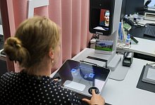 Neues digitales Ausweisverfahren - PointID-System - Jan Woitas/dpa/dpa-tmn