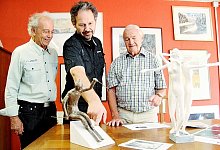 Mit dem "Skifahrer" und den "Drei Grazien" - Foto: Luetgebrune