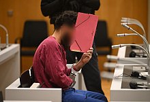 Auftakt Staatsschutzverfahren wegen Messerangriff in Mannheim - Marijan Murat/dpa