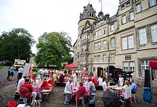 DT Red & White Dinner - Nicole Ellerbrake