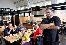 Gary Rainforth will seinen Imbiss "Mund-Werk" am kommenden Mittwoch in der Markthalle er&ouml;ffnen. Die G&auml;ste freuen sich schon darauf. - Frank-Michael Kiel-Steinkamp