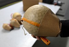 Kugelbombe - Federico Gambarini/dpa