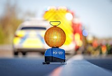 Polizeiabsperrung - Friso Gentsch/dpa