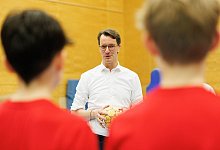 Ministerpr&auml;sident W&uuml;st besucht Projekte zur Jugendf&ouml;rderung - Friso Gentsch/dpa