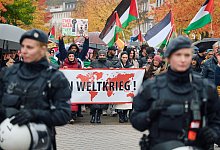 Nahostkonflikt - Friedens- und Schweigemarsch in Hagen - Bernd Thissen/dpa