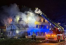 Brand in Fl&uuml;chtlingsunterkunft in Olpe - Berthold Stamm/dpa