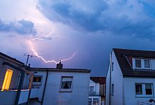 Hausratversicherungen im Vergleich - Foto: Lino Mirgeler/dpa/dpa-tmn