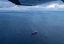 Man&ouml;vrierunf&auml;higer &Ouml;ltanker vor R&uuml;gen - Stefan Sauer/dpa