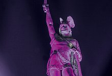 tul_5379_2_tu_purple_s - 1 - Thomas Ulrich