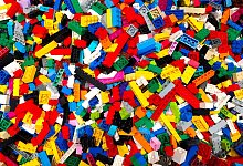 Lego-Steine - Steffen Trumpf/dpa