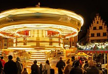 Zeitgeschehen: Frankfurter Weihnachtsmarkt, Frankfurt, 26.11.2024 - imago/Beautiful Sports