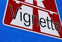 Das Zeichen einer Vignette - Foto: Karl-Josef Hildenbrand/dpa/dpa-tmn