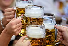 Alkoholkonsum - Matthias Balk/dpa