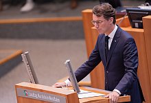 Wüst will Landtag unterrichten - Rolf Vennenbernd/dpa