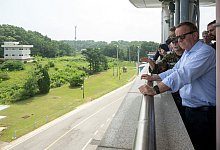 Bundesverteidigungsminister Pistorius besucht S&uuml;dkorea - Soeren Stache/dpa