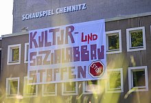 Schauspielhaus Chemnitz besetzt - Hendrik Schmidt/dpa