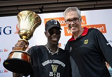 Dennis Schr&ouml;der und Gordon Herbert - Boris Roessler/dpa