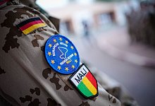 Soldatinnen und Soldaten der Bundeswehr sind derzeit in zwölf Einsätzen auf drei Kontinenten unterwegs. - Kay Nietfeld/dpa