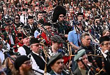 Weltrekord im Dudelsackspielen - Joel Carrett/AAP/dpa