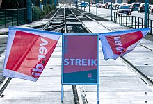 Streik im NRW-Nahverkehr geht weiter. - Jens B&uuml;ttner/dpa
