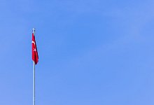 Türkei-Flagge - Rolf Vennenbernd/dpa