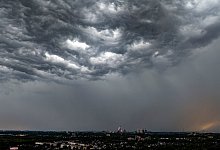 Gewitter in Duisburg - Christoph Reichwein/dpa