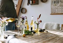 Weinverkostung bei Hällåkra - Alexander Hall/Visitskane/dpa-tmn