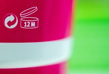 Abgelaufene Kosmetika Hautcreme Haltbarkeitsdatum MHD - Foto: Andrea Warnecke/dpa-tmn