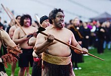 Neuer Haka-Weltrekord in Neuseeland - -/Smoke Photo And Video/dpa