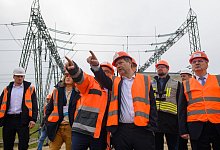 Symbolischer erster Spatenstich - Klaus-Dietmar Gabbert/dpa