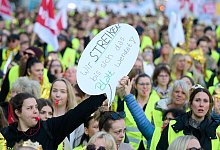 Streiktag der Frauenberufe im öffentlichen Dienst - Bernd Thissen/dpa